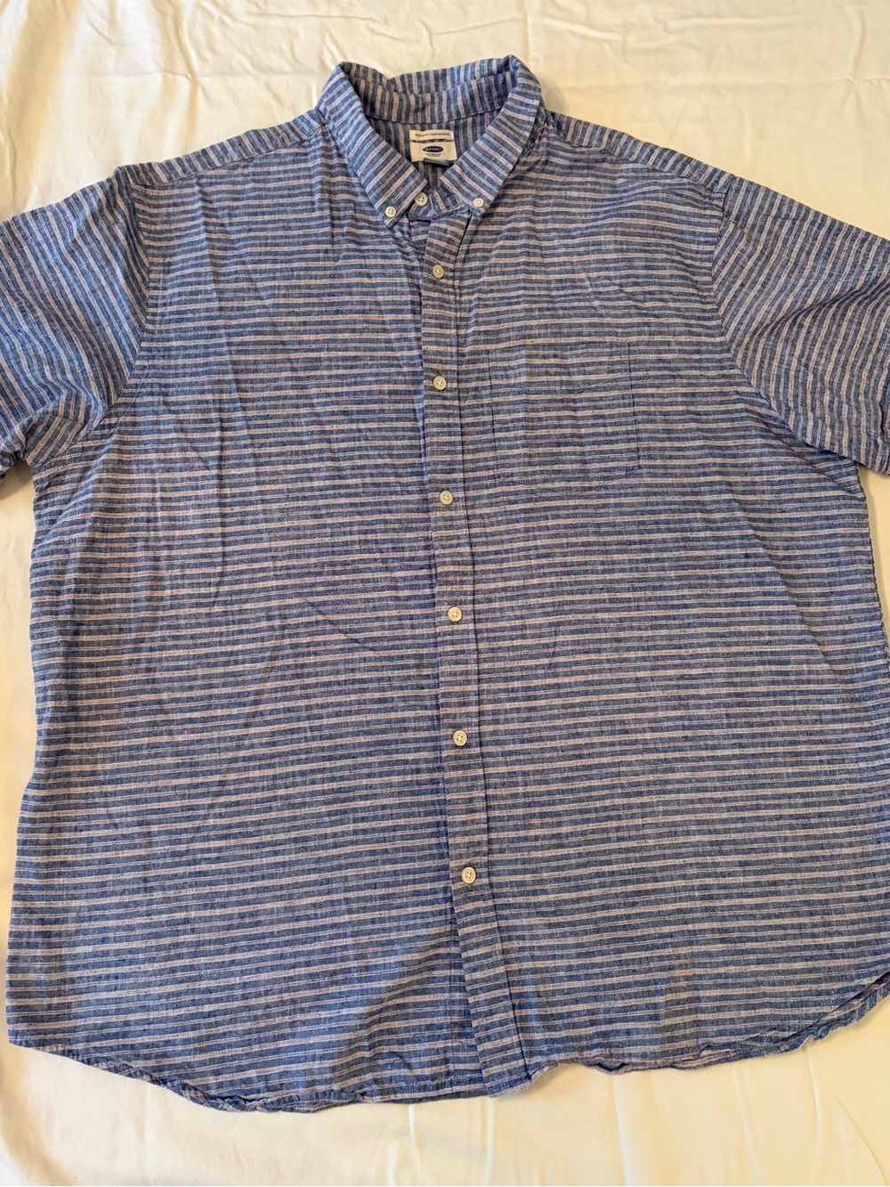 Old Navy Blue and White Striped Short-Sleeve Button-Down Shirt Linen Blend